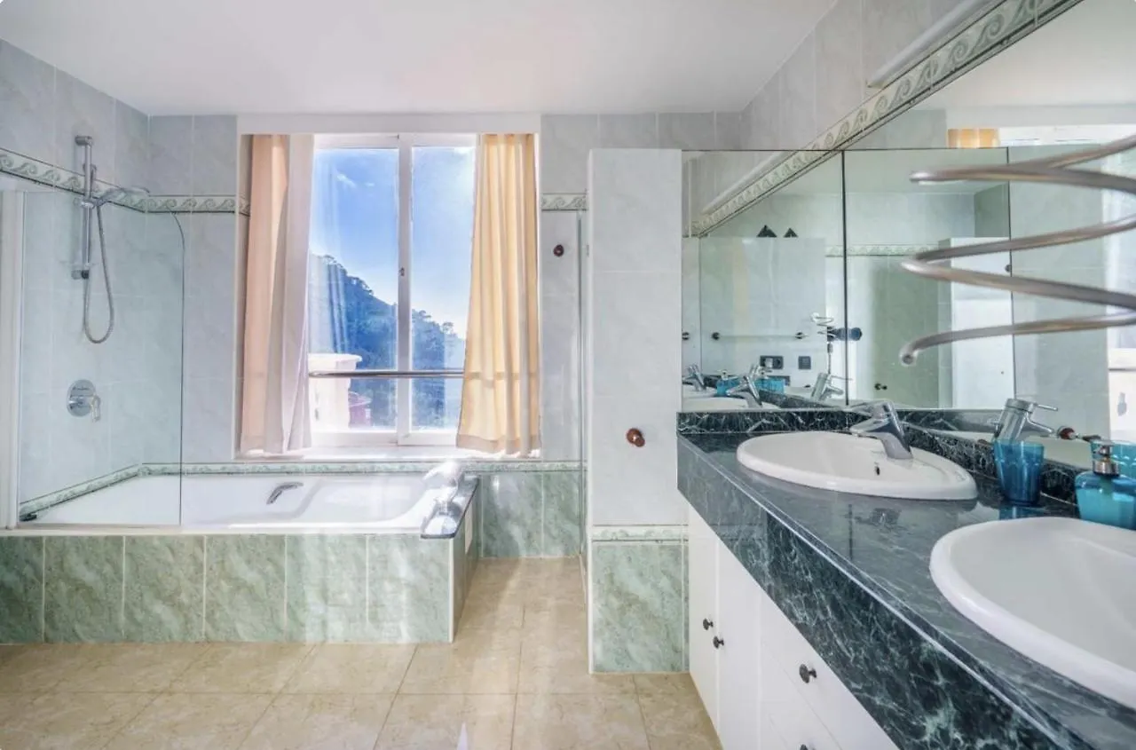 Villa Camp De Mar, Sea View